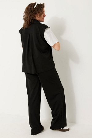 Жилет Жилет BegiModa 7018 черный 
Состав: ПЭ-95%; Эластан-5%;
Сезон: Весна
Рост: 170

Жилет, благодаря своей универсальности и возможности создавать многослойные образы - один из самых популярных эле