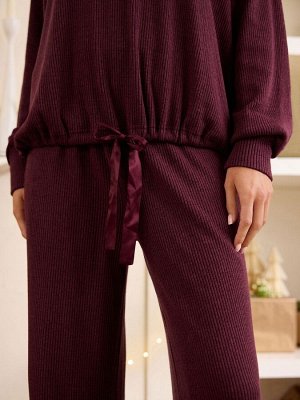 Berry Red - ребристый трикотажный топ для дома