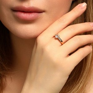 Кольцо коллекция "" покрытие позолота 18К, вставка: фианиты, цвет: прозрачный, 19 р, арт.101.102-19