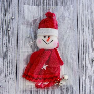 Мягкая подвеска "Снеговик в шубке с двумя звёздами" 15 см красный