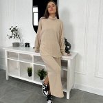 Женская. Костюмы