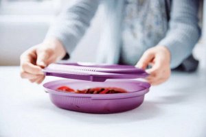 Браво-Дилайт идеальная омлетница 775 мл. 1шт - Tupperware® цвет ягода.