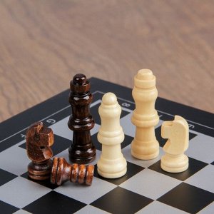 Набор 3 в 1: шахматы, домино, 2 колоды карт, 25 х 25 см