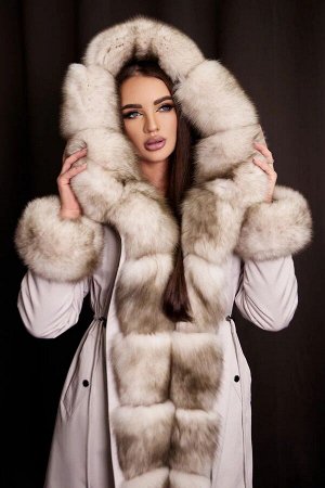 Парка с отделкой их меха песца