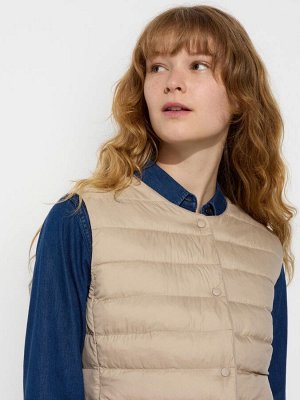 UNIQLO - легкий компактный жилет Puffteck - 01 OFF WHITE