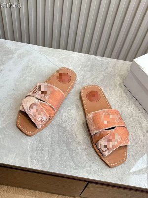 Шлепанцы женские