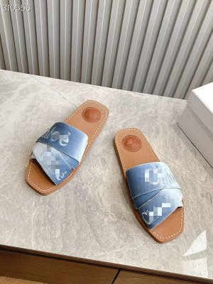 Шлепанцы женские