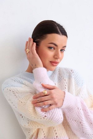 Джемпер + ДЛИНА: 60 (+-3) см.
+ СОСТАВ: вискоза 50%, ПАН 50%
+ ПАРАМЕТРЫ МОДЕЛИ: 81/62/88, рост модели 172 см.
+ ОБРАЗЕЦ НА МОДЕЛИ: one size (42-46)