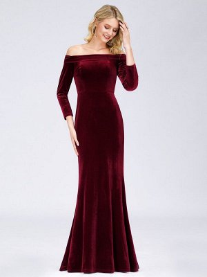 Бордовое классическое вечернее длинное бархатное платье со спущенными рукавами