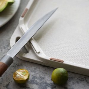 Доска разделочная антискользящая, с теркой для чеснока 28,5x23,5х1,7см