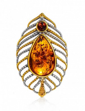 Брошь, украшенная натуральным янтарём коньячного цвета «Павлин»