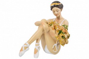 Статуэтка "Балерина с цветами", 12,5x7x12 см, белая