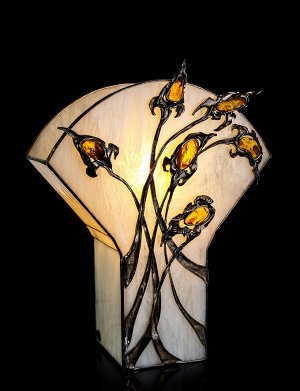 Роскошная настольная лампа, декорированная натуральным янтарём, 913107296