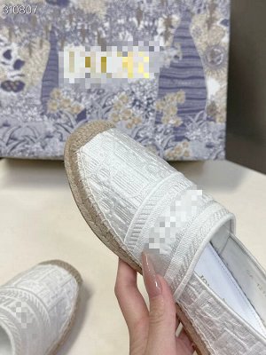 Лоферы женские