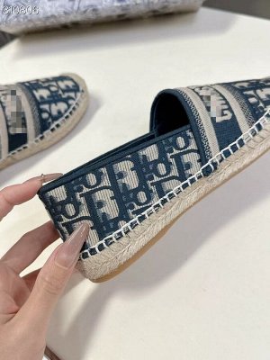 Лоферы женские