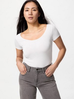 UNIQLO AIRism - футболка с U-образным вырезом