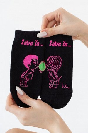 Носки женские короткие LOVE IS...
