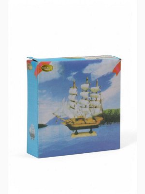 Сувенирная модель корабля «Медуза», 10x3x10 см, белый корпус, красные паруса