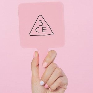 3CE Stylenanda Зеркало квадратное мини нежно-розовое Mirror Hand Mini Square Pink Rumour, 1 шт