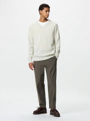 UNIQLO - ультраэластичные брюки классического кроя - 57 OLIVE