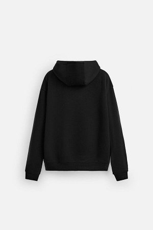 Свитшот ЦВЕТ как на первом фото ТОЛСТОВКА С КАПЮШОНОМ (KAPUZENSWEATSHIRT) Толстовка с капюшоном из хлопчатобумажной ткани с начесом внутри. Воротник с регулируемым капюшоном и длинными рукавами. Поясн