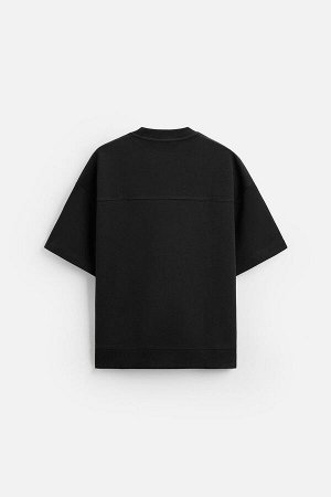 Свитшот ЦВЕТ как на первом фото ТОЛСТОВКА С ИНТЕРЛОКОВОЙ СТРУКТУРОЙ (SWEATSHIRT MIT INTERLOCK-STRUKTUR) Свитшот свободного кроя из хлопчатобумажной ткани с эластичностью. Круглый вырез и короткие рука