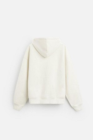 Свитшот ЦВЕТ как на первом фото ТЯЖЕЛАЯ ТОЛСТОВКА С КАПЮШОНОМ (HEAVY-WEIGHT-KAPUZENSWEATSHIRT) Свитшот свободного кроя из плотной хлопчатобумажной ткани. Капюшон с регулируемым шнурком и длинными рука