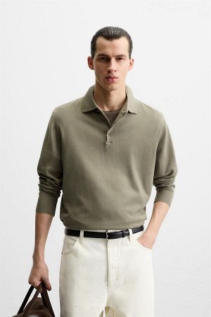 Трикотаж ЦВЕТ как на первом фото ТРИКОТАЖНАЯ ХЛОПКОВАЯ ФУТБОЛКА ПОЛО (STRICK-POLOSHIRT AUS BAUMWOLLE) Рубашка-поло прямого кроя из хлопчатобумажной ткани. Отложной воротник с застежкой на пуговицы спе
