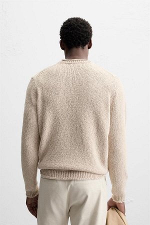 Трикотаж ЦВЕТ как на первом фото ВЯЗАНЫЙ СВИТЕР С РУССКОЙ ТЕКСТУРОЙ (STRICKPULLOVER MIT RUSTIKALER TEXTUR) Свитер прямого кроя из хлопковой смеси. Круглый вырез и длинные рукава. Нерегулярные результа