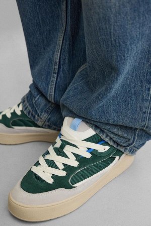 Обувь ЦВЕТ как на первом фото МНОГОЦВЕТНЫЕ КРОССОВКИ (MEHRFARBIGER SNEAKER) Туфли на шнуровке, изготовленные из комбинации деталей и материалов. Мягкий язык. Крупные детали шнуровки. Благодаря язычку 