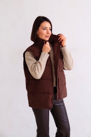 Жилет + ДЛИНА: 65 (+-3) см.
+ СОСТАВ: ПЭ 100%; подклад: ПЭ 100%; утеплитель: 150 г/м
+ ПАРАМЕТРЫ МОДЕЛИ: 81/60/91, рост модели 165 см.
+ ОБРАЗЕЦ НА МОДЕЛИ: 42-44