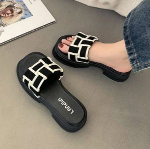 Женские сабо на платформе в клетку, черные