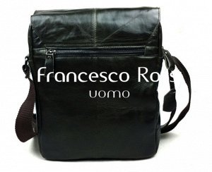 Elio Мужская планшетная сумка из качественной кожи Размер сумки: длина – 24 см, высота – 28 см, ширина – 7 см. Есть длинная наплечная шлейка с регулируемой длиной. Мужская сумка из натуральной кожи вы