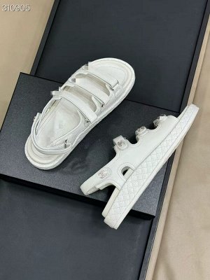 Сандали женские кожаные белые