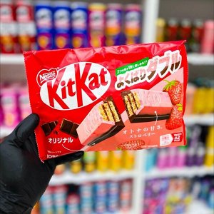 KitKat Strawberry & Milk chocolate 150g - Японский КитКат клубника и молочный шоколад