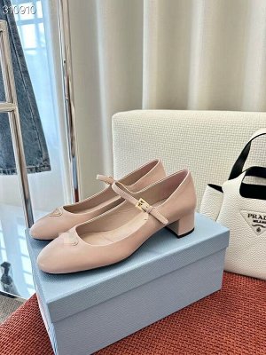 Туфли женские кожаные бежевые