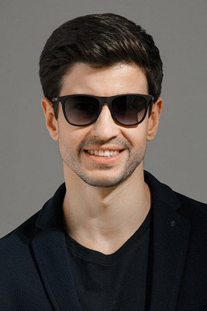 Viano g01 Описание																																																										Форма и тип оправы: вайфарер, прямоугольная
Цвет линзы: легкий Flash Mirror (зеркальный эффект с антибликовым покрытием), се