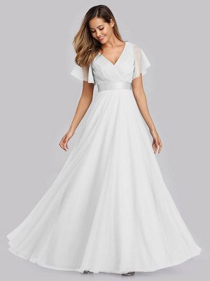 Вечернее длинное белое  платье с двойным V-образным вырезом и короткими рукавами