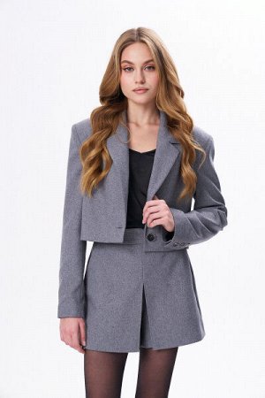 Женский костюм с шортами