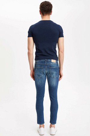 брюки Размеры модели: рост: 1,89 грудь: 100 талия: 74 бедра: 97 Надет размер: 32 Elastan 1%,хлопок 99%