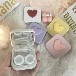 Контейнер с зеркалом  для хранения линз