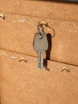 Ключница "Home" венге 26х31 см