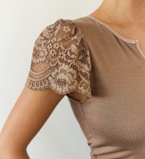 Блузка с коротким рукавом