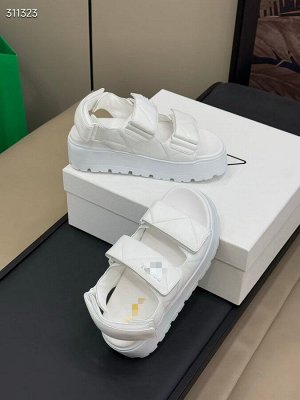 Сандали женские кожаные