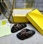 Шлепанцы женские