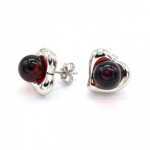 Серьги гвоздики с янтарем Сердце 14*12м цв.вишня, 3,7г