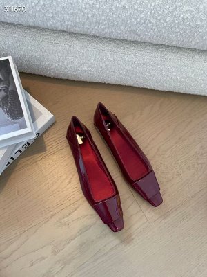Балетки женские кожаные лаковые
