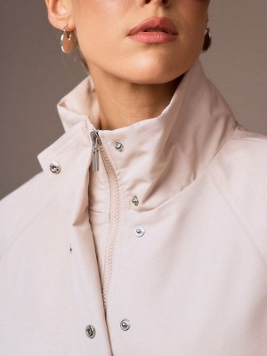 Плащ женский бежевый