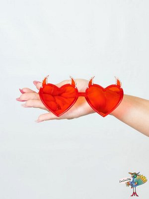 очки Дьявольское Сердце, красные со стразами, 14,0х7,0 см