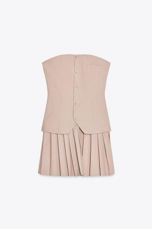 платье ЦВЕТ как на первом фото КОРОТКОЕ платье с открытыми плечами (KURZES SCHULTERFREIES KLEID) Короткое платье с открытыми плечами и прямым вырезом. На груди потайной прорезной карман. Подол со скла